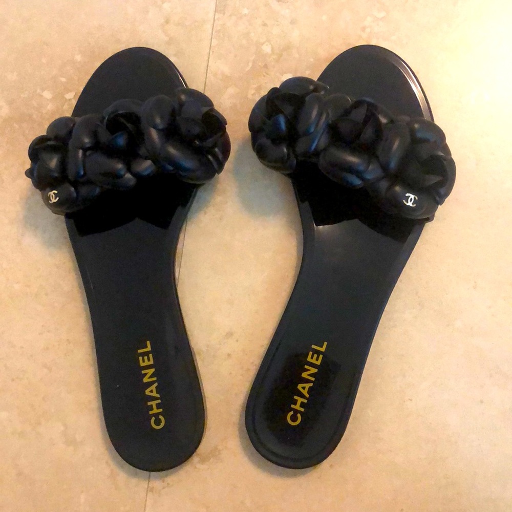 Fab jelly Chanel floral slides in black!!!